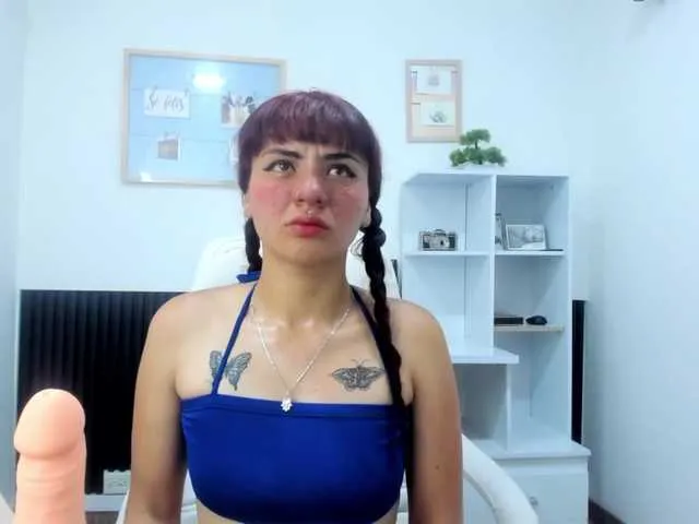 Alejandra- – webcam model profile photo