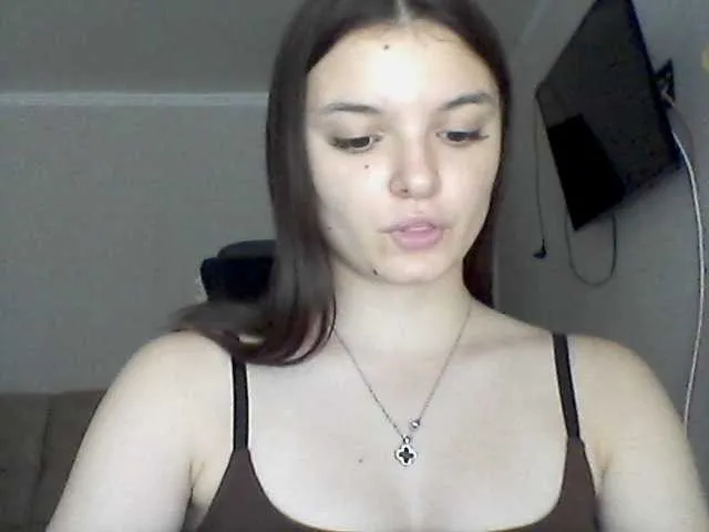 Bella1ove – webcam model profile photo