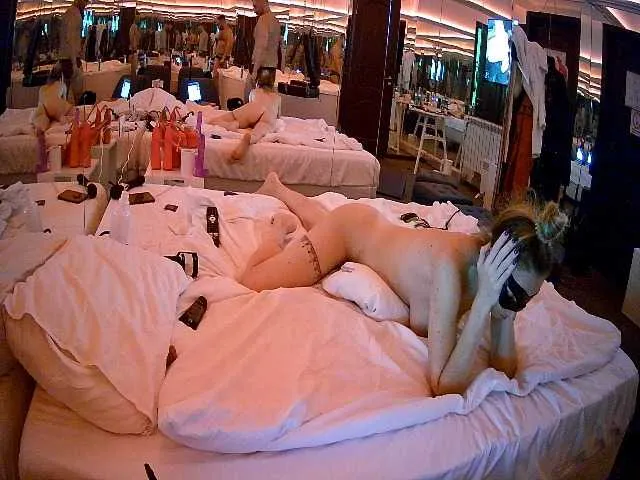 Ineedlove – webcam model profile photo