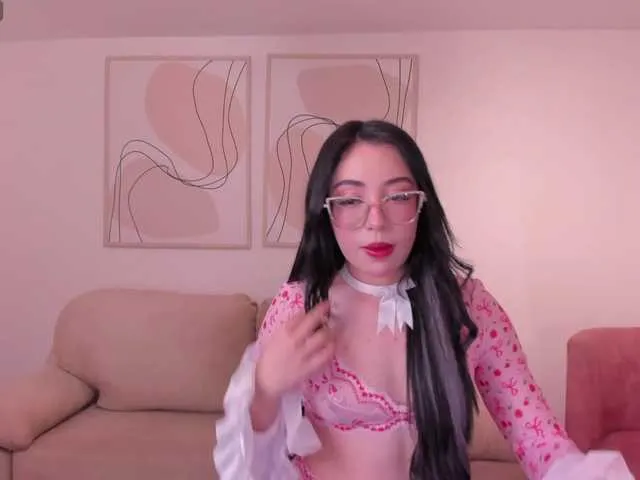 KatieAngel – webcam model profile photo