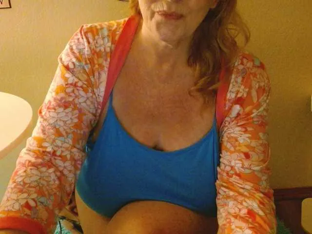 LisaLinny – webcam model profile photo