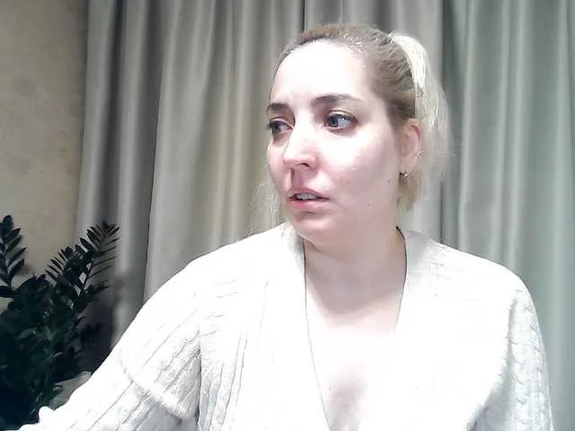 mariska-kiska – webcam model profile photo