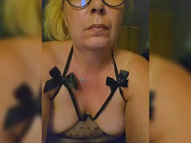 Misscokine666 – webcam model profile photo
