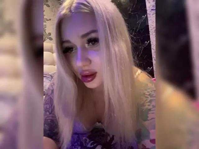 Pickmegirl69 – webcam model profile photo