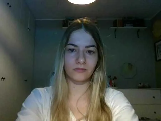 RosieJune – webcam model profile photo