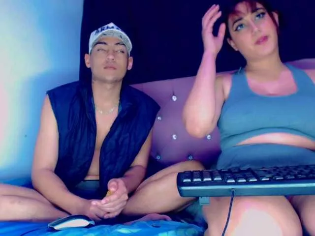 SammiAndSoffi – webcam model profile photo