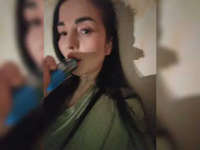 satisfied-interest – webcam model profile photo