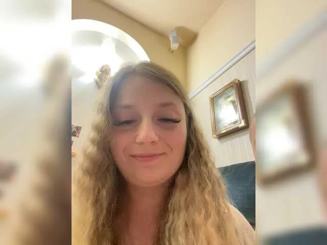 SexBinou – webcam model profile photo