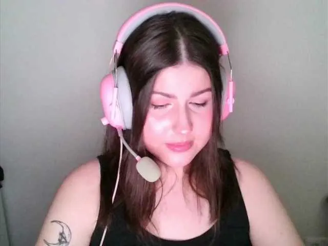 SexyPoly – webcam model profile photo