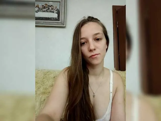 Snezhanaa – webcam model profile photo