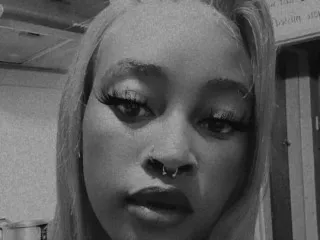 Scandalxx – webcam model profile photo